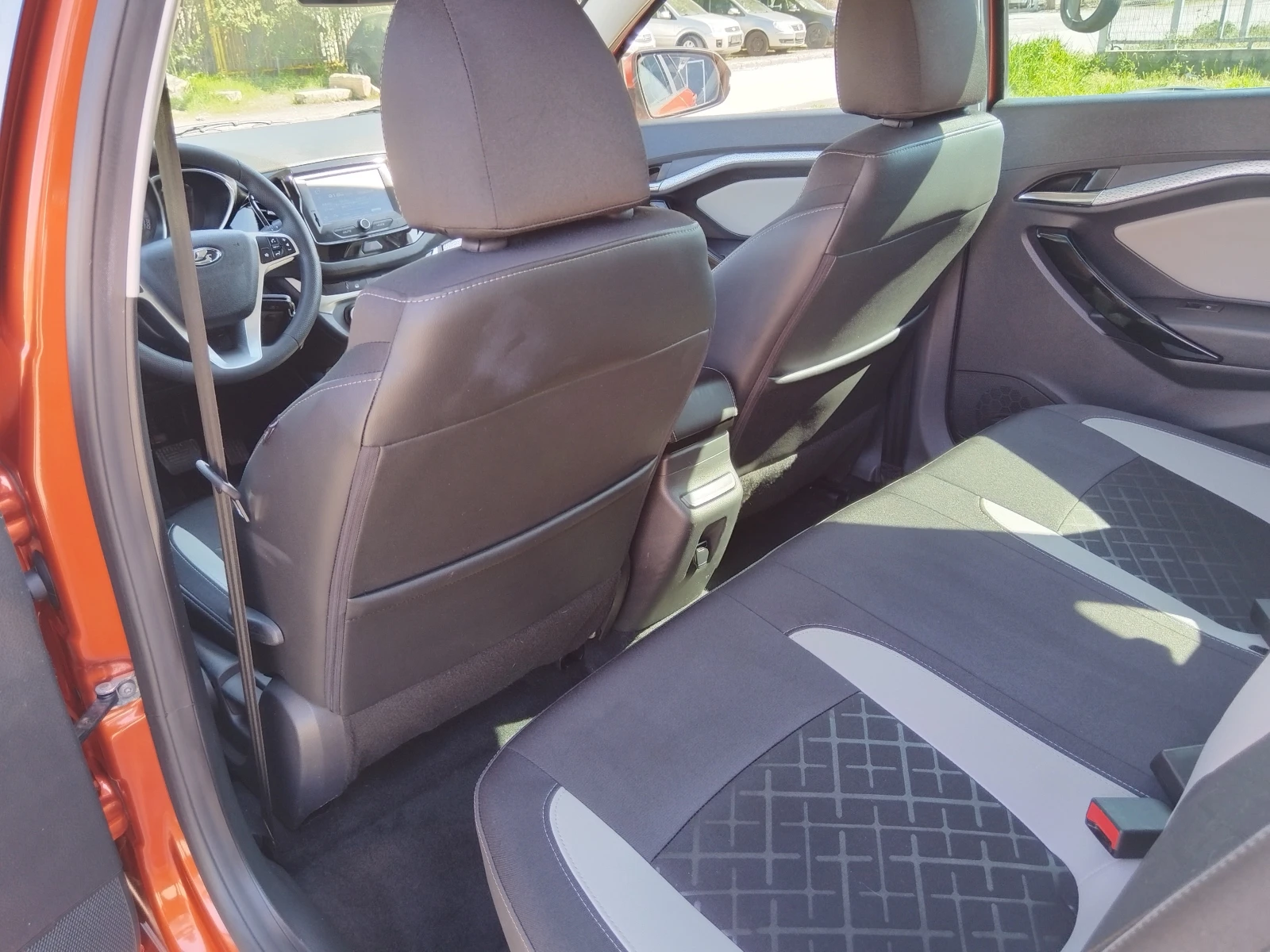 Lada Vesta 1.6i * АВТОМАТ* CROSS* FULL, снимка 13 - Автомобили и джипове - 54326163