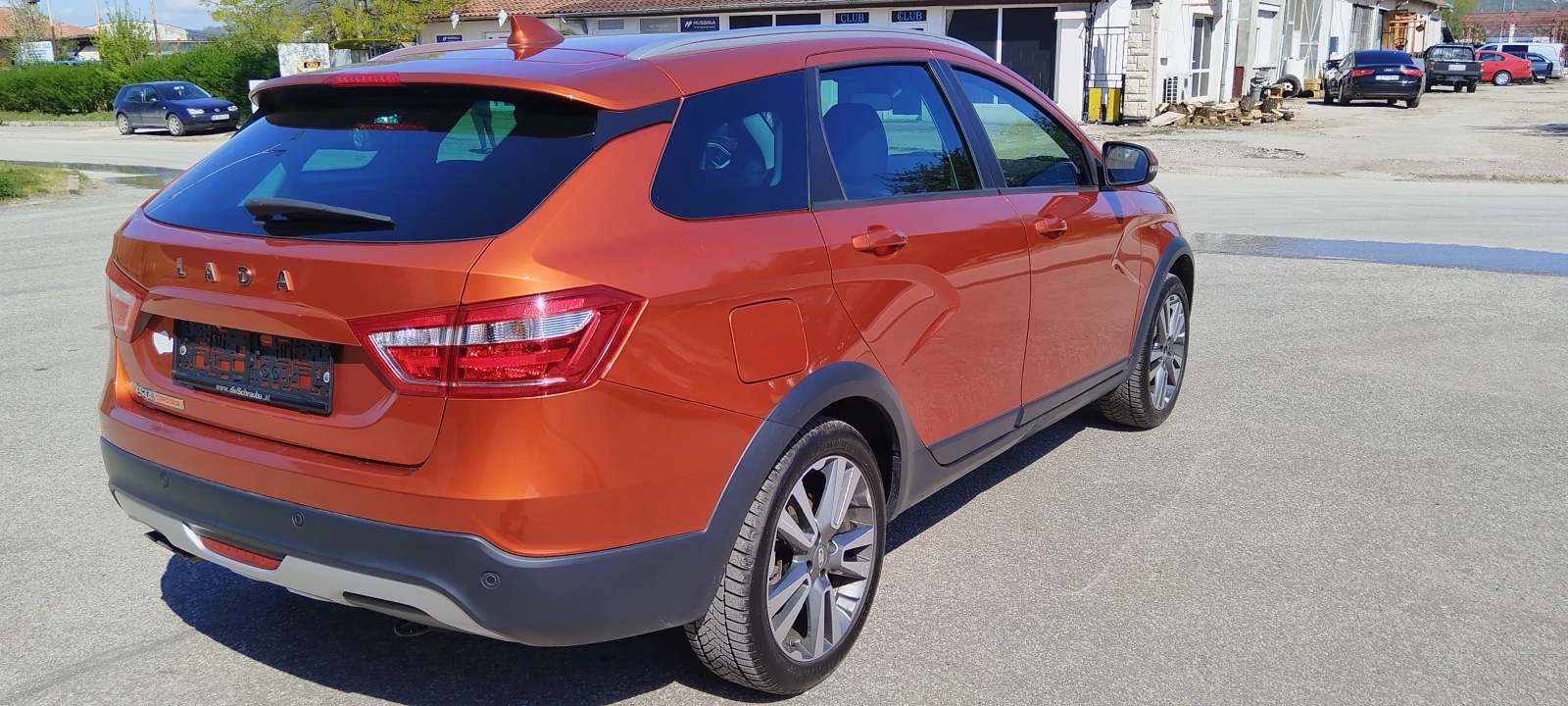 Lada Vesta 1.6i * АВТОМАТ* CROSS* FULL, снимка 5 - Автомобили и джипове - 54326163