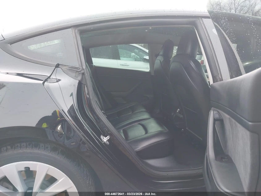 Tesla Model 3 Rear-Wheel Drive, снимка 8 - Автомобили и джипове - 54419089