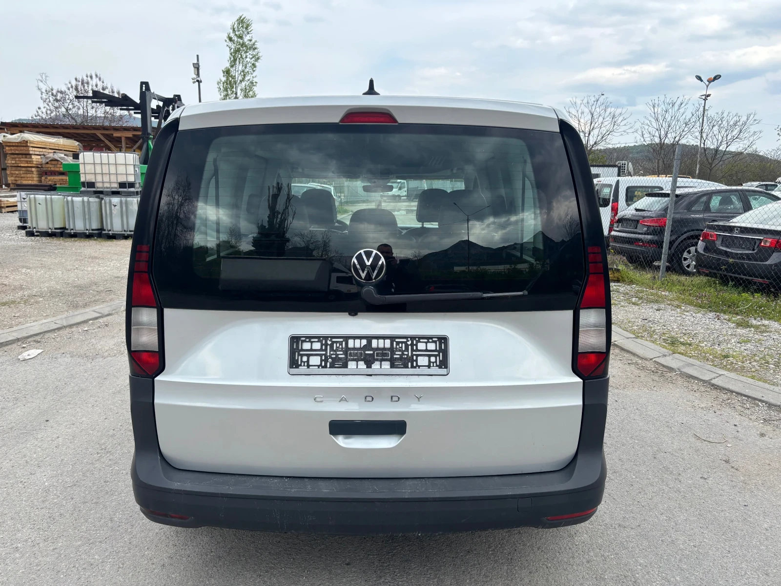 VW Caddy МАКСИ 6+ 1 МЕСТА КАМЕРА НАВИ ЕВРО 6, снимка 6 - Автомобили и джипове - 54454306