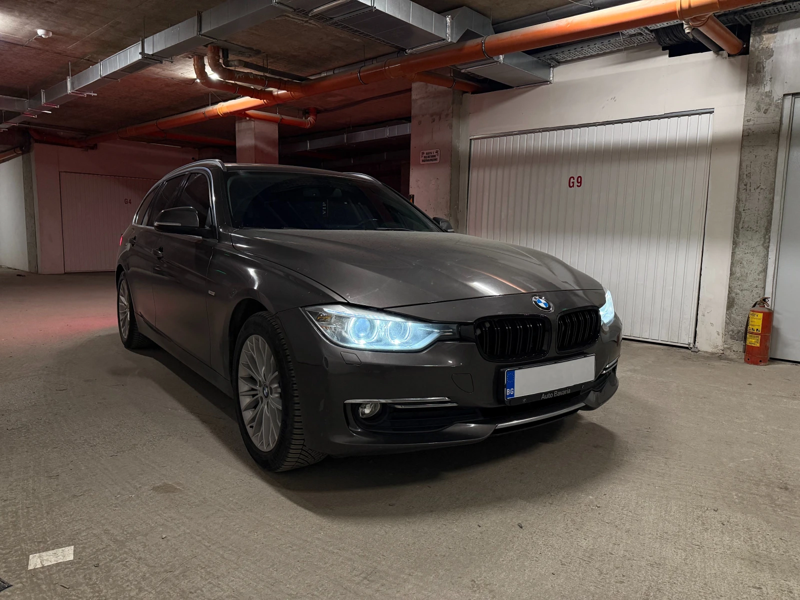 BMW 320 xDrive Luxury, снимка 3 - Автомобили и джипове - 54459663