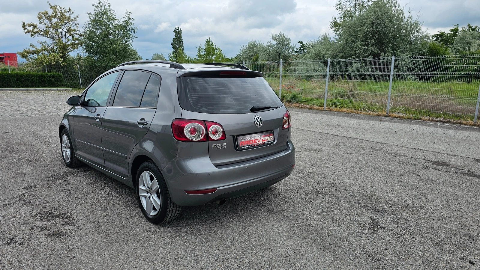 VW Golf Plus 1.6TDI NAVI , снимка 3 - Автомобили и джипове - 54642500