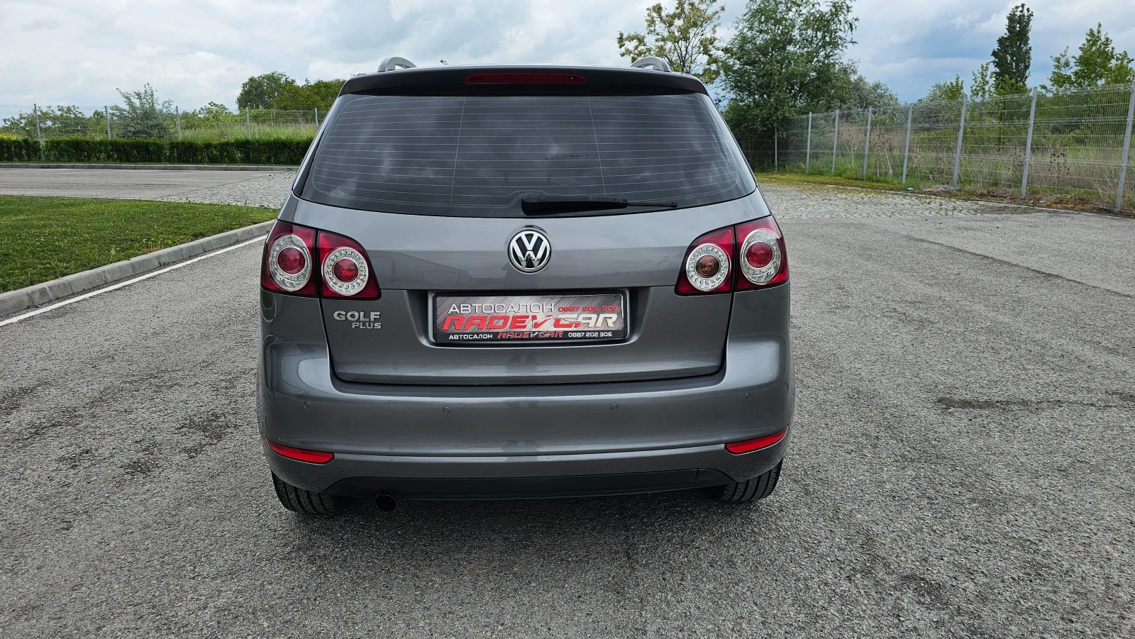 VW Golf Plus 1.6TDI NAVI , снимка 4 - Автомобили и джипове - 54642500