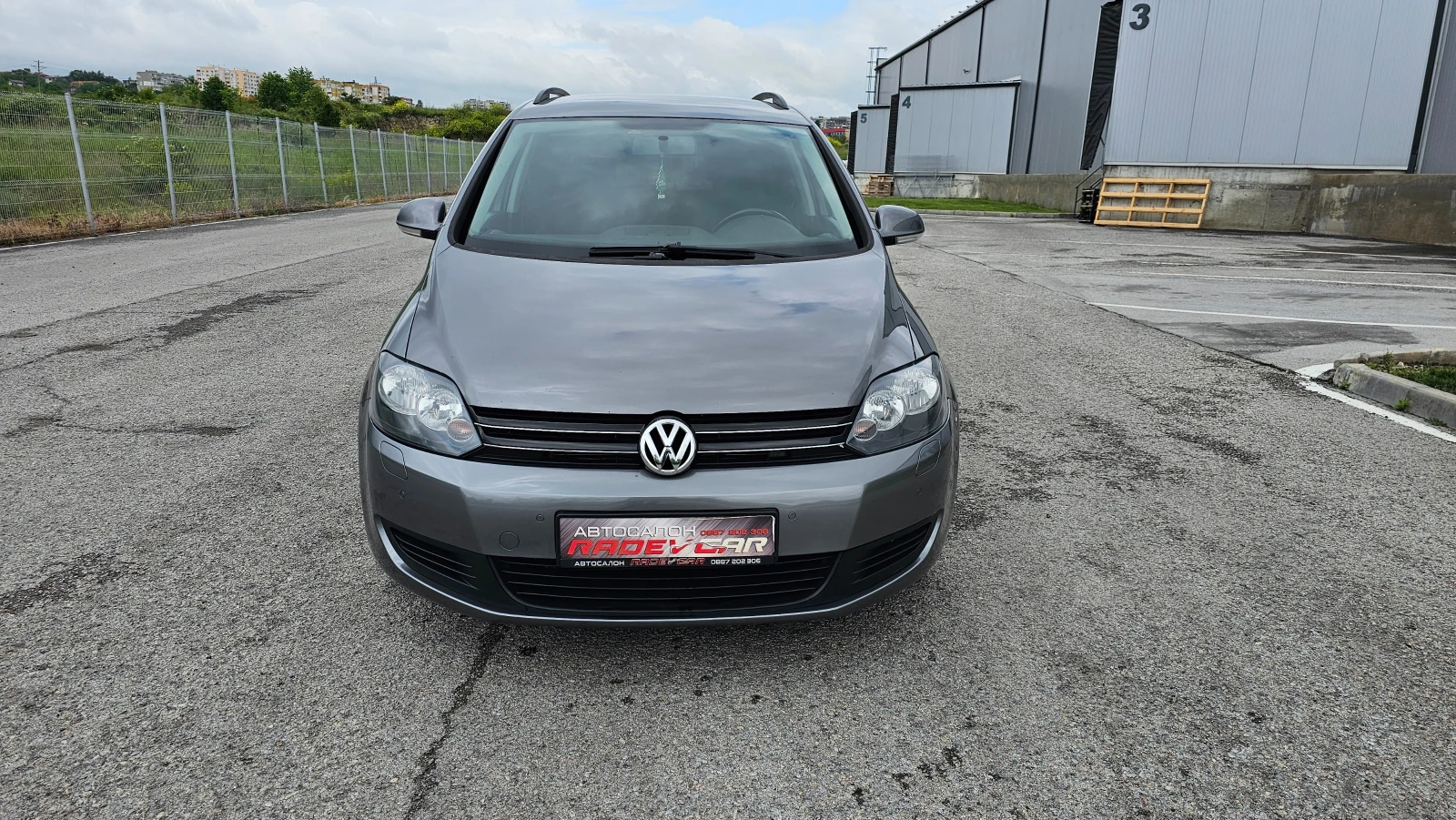 VW Golf Plus 1.6TDI NAVI , снимка 8 - Автомобили и джипове - 54642500