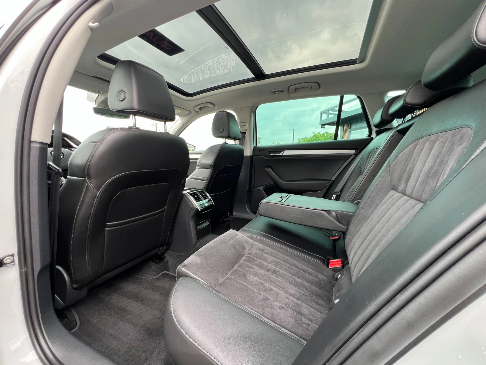 Skoda Superb 2.0TSI 280k.c. 4�4/��������/RVM/PDC/AAC/����/����/ | Mobile.bg � ����������� 10