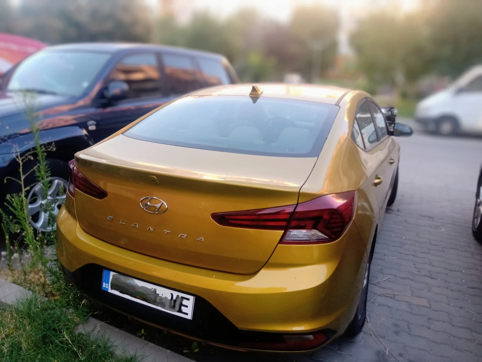 Hyundai Elantra SEL, снимка 2 - Автомобили и джипове - 55665438