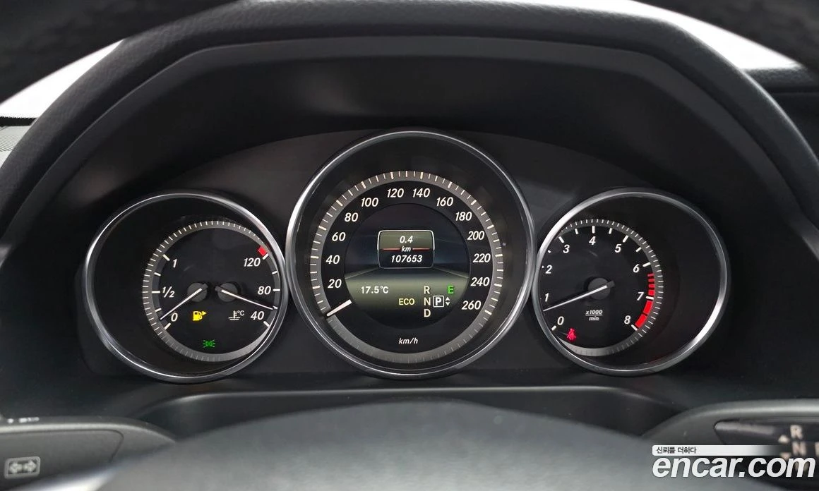 Mercedes-Benz E 300 E300 Elegance, снимка 8 - Автомобили и джипове - 55685042