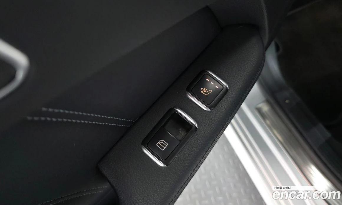 Mercedes-Benz E 300 E300 Elegance, снимка 17 - Автомобили и джипове - 55685042