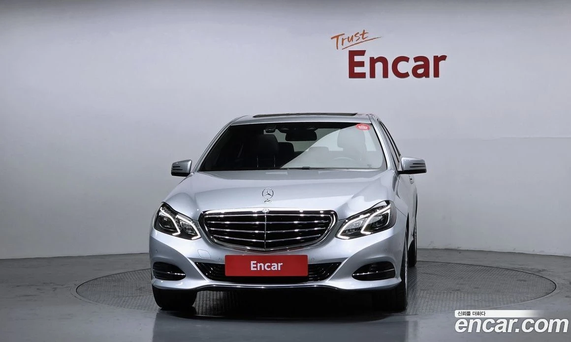 Mercedes-Benz E 300 E300 Elegance, снимка 3 - Автомобили и джипове - 55685042