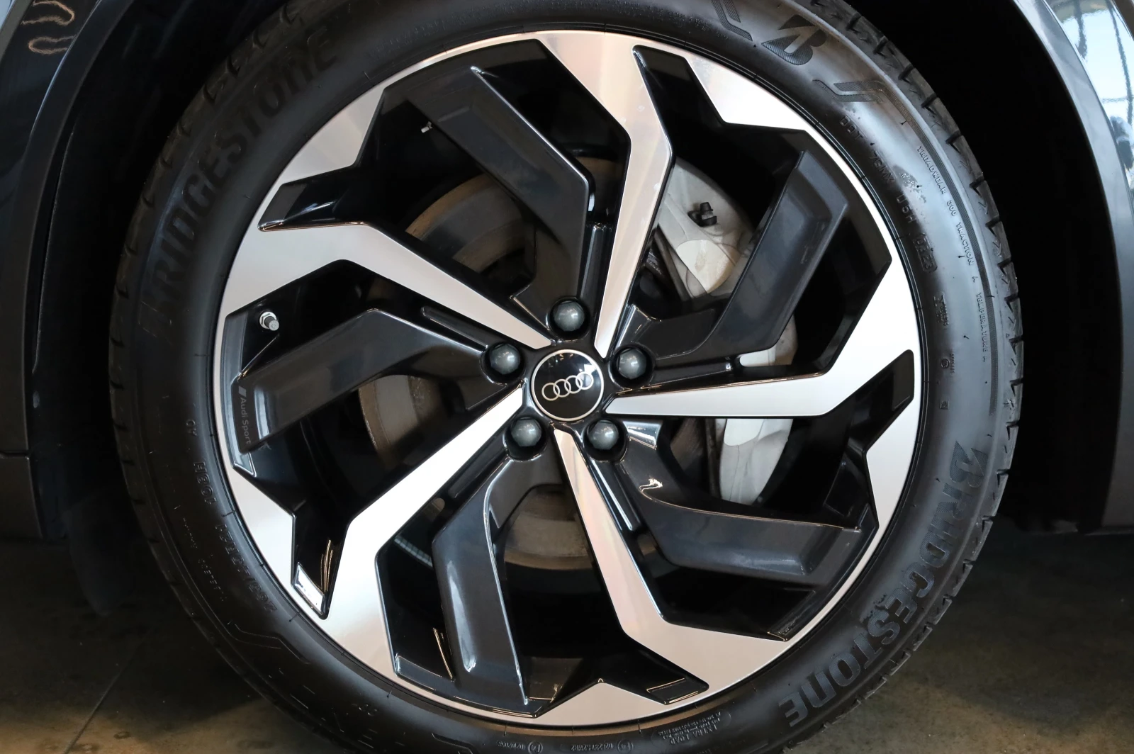 Audi E-Tron Q8 E-tron 50* 2XS-LINE* FACELIFT* QUATTRO* B&O* , снимка 5 - Автомобили и джипове - 56019767