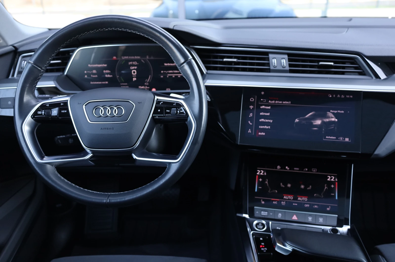 Audi E-Tron Q8 E-tron 50* 2XS-LINE* FACELIFT* QUATTRO* B&O* , снимка 11 - Автомобили и джипове - 56019767