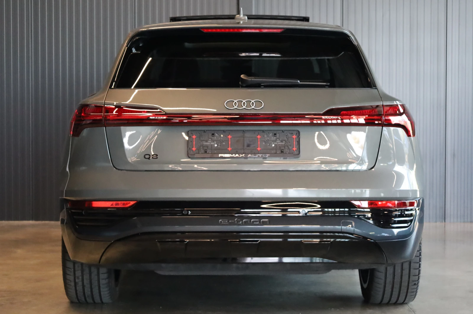 Audi E-Tron Q8 E-tron 50* 2XS-LINE* FACELIFT* QUATTRO* B&O* , снимка 8 - Автомобили и джипове - 56019767