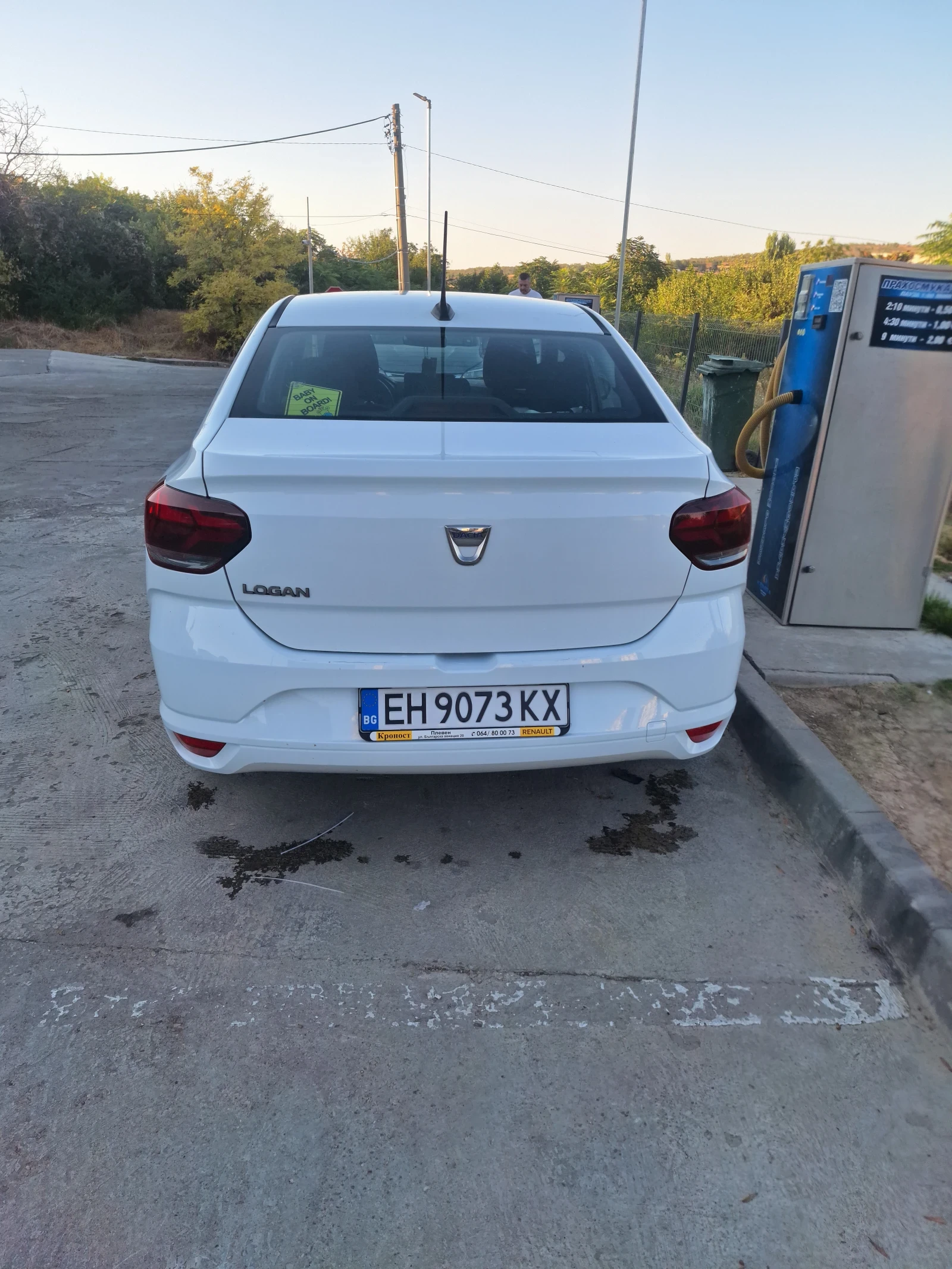Dacia Logan 1.0 TCe LPG (2022)   78 000 км, В Гаранция, снимка 4 - Автомобили и джипове - 56120409