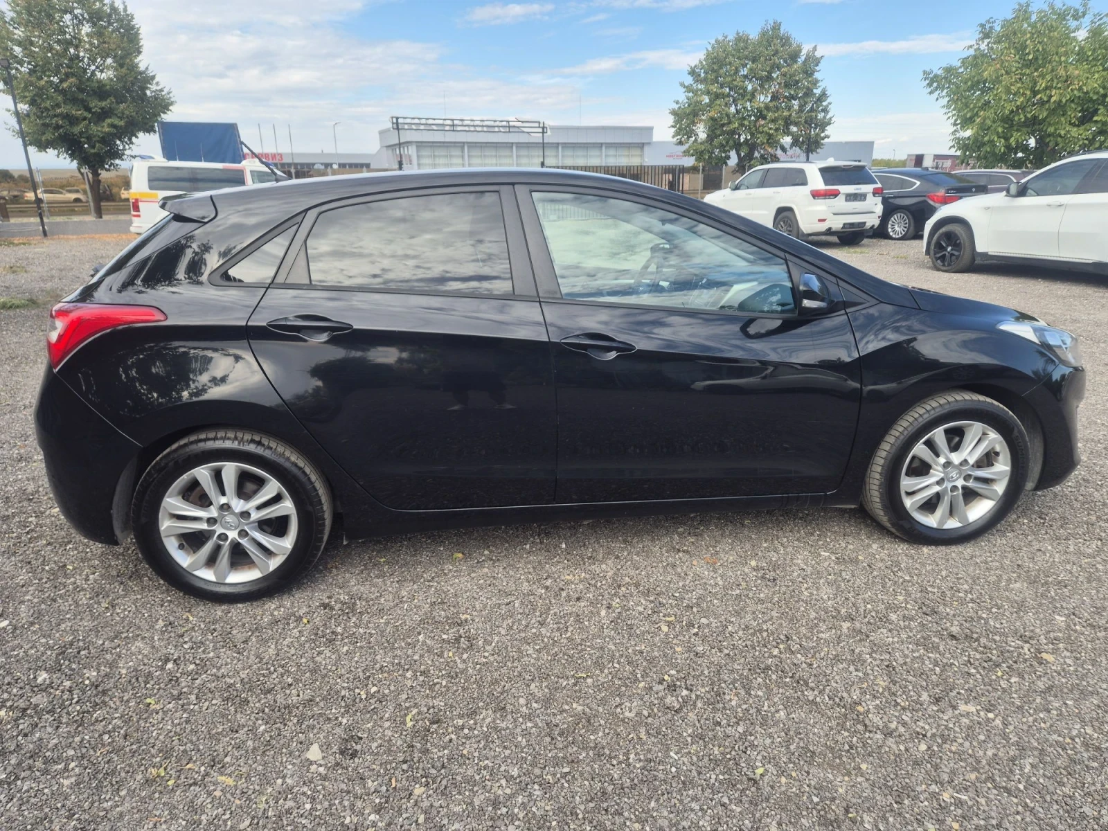 Hyundai I30 1.6crdi, снимка 10 - Автомобили и джипове - 56228024