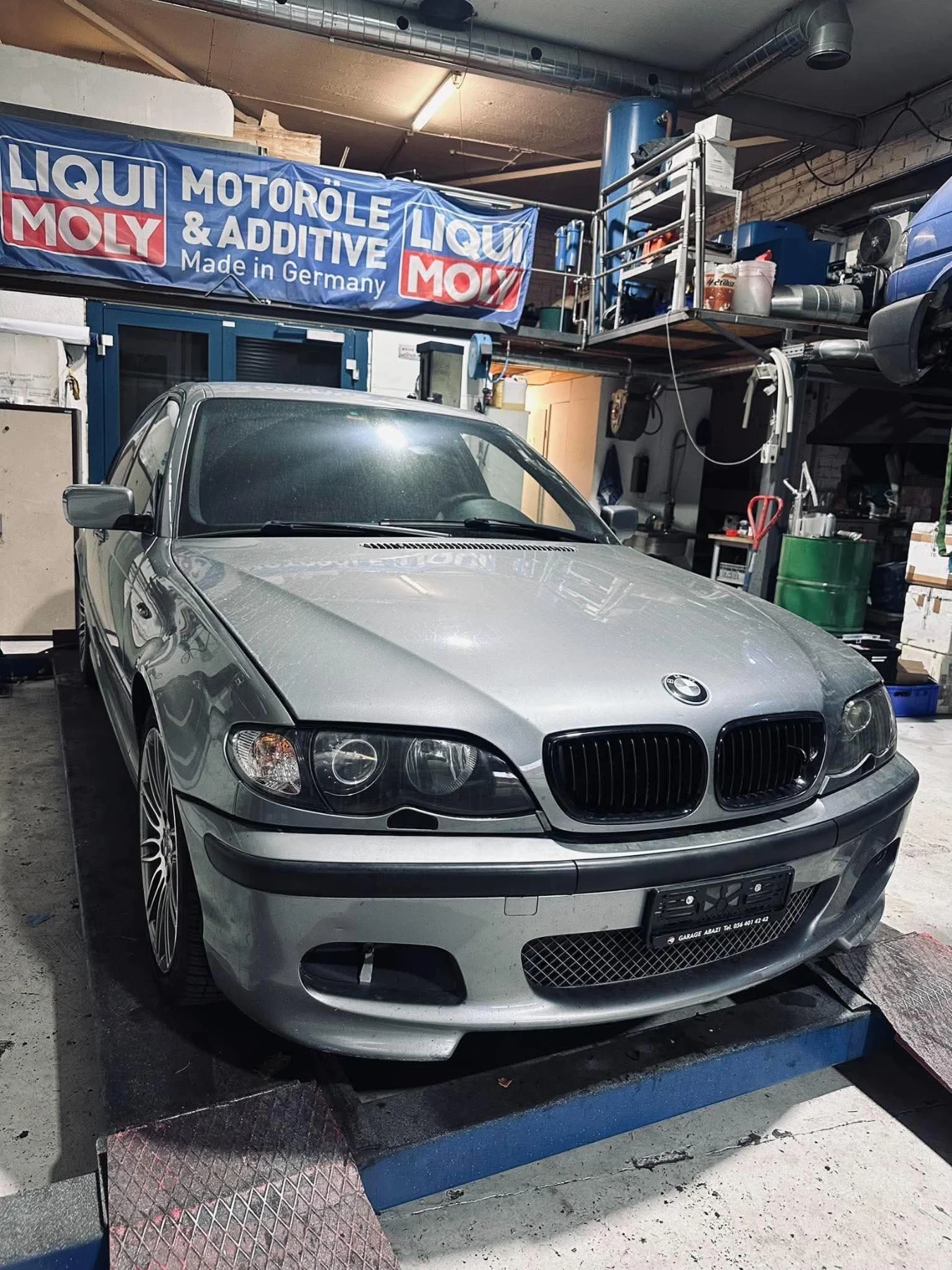 BMW 330 330d - M packet - SWISS - 204ps, снимка 2 - Автомобили и джипове - 56231265