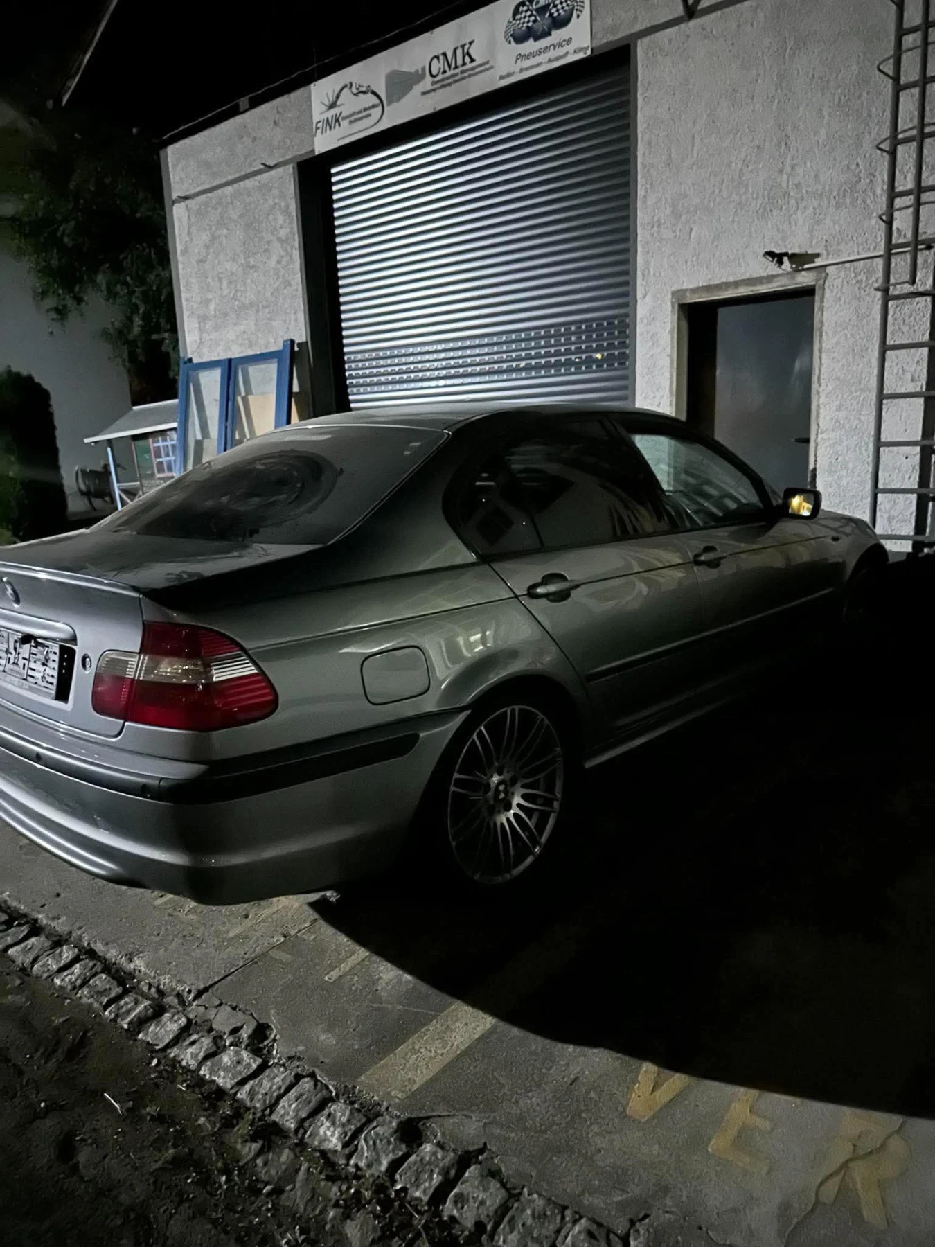 BMW 330 330d - M packet - SWISS - 204ps, снимка 6 - Автомобили и джипове - 56231265