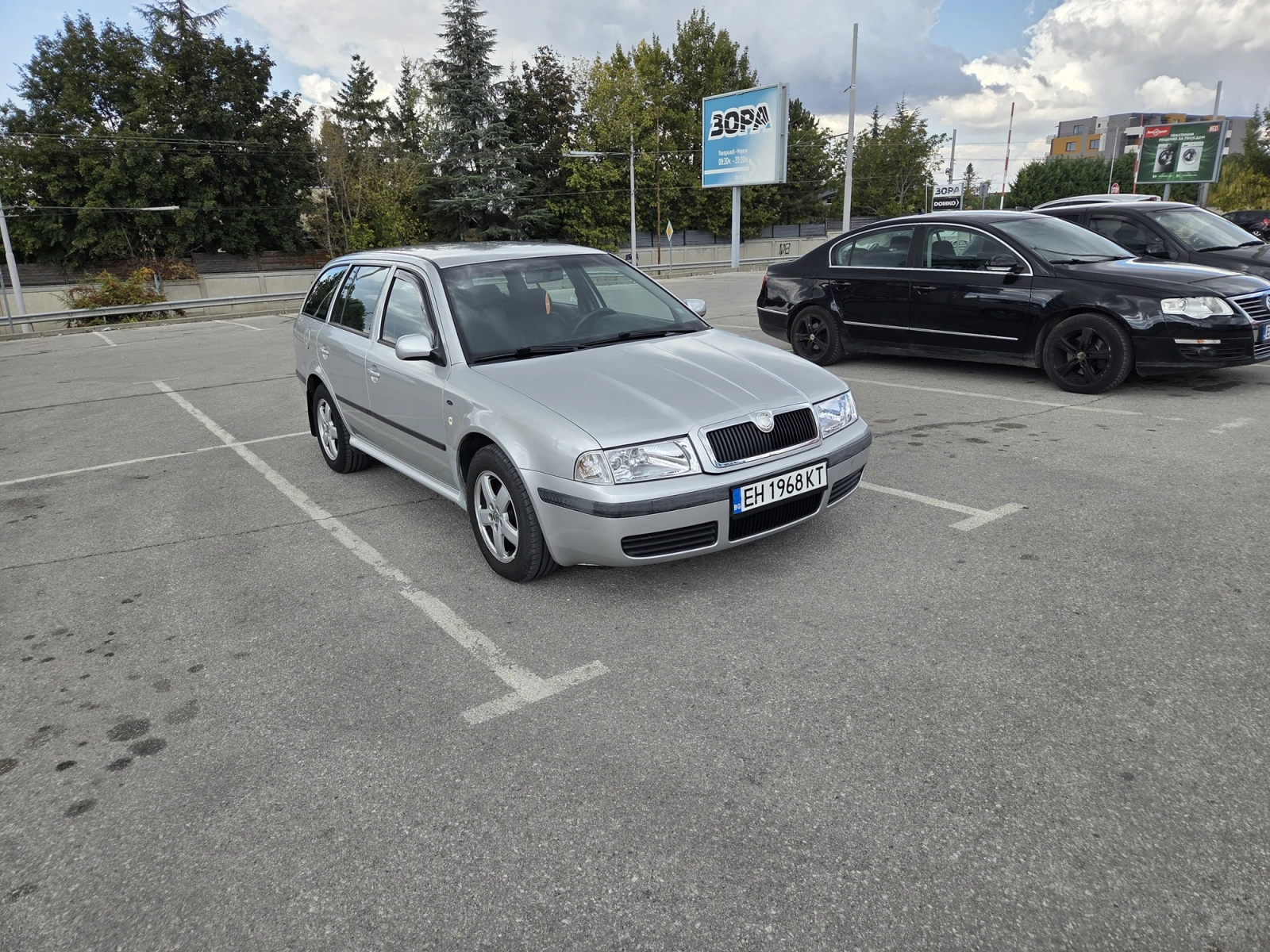 Skoda Octavia 2.0i, снимка 2 - Автомобили и джипове - 56244692