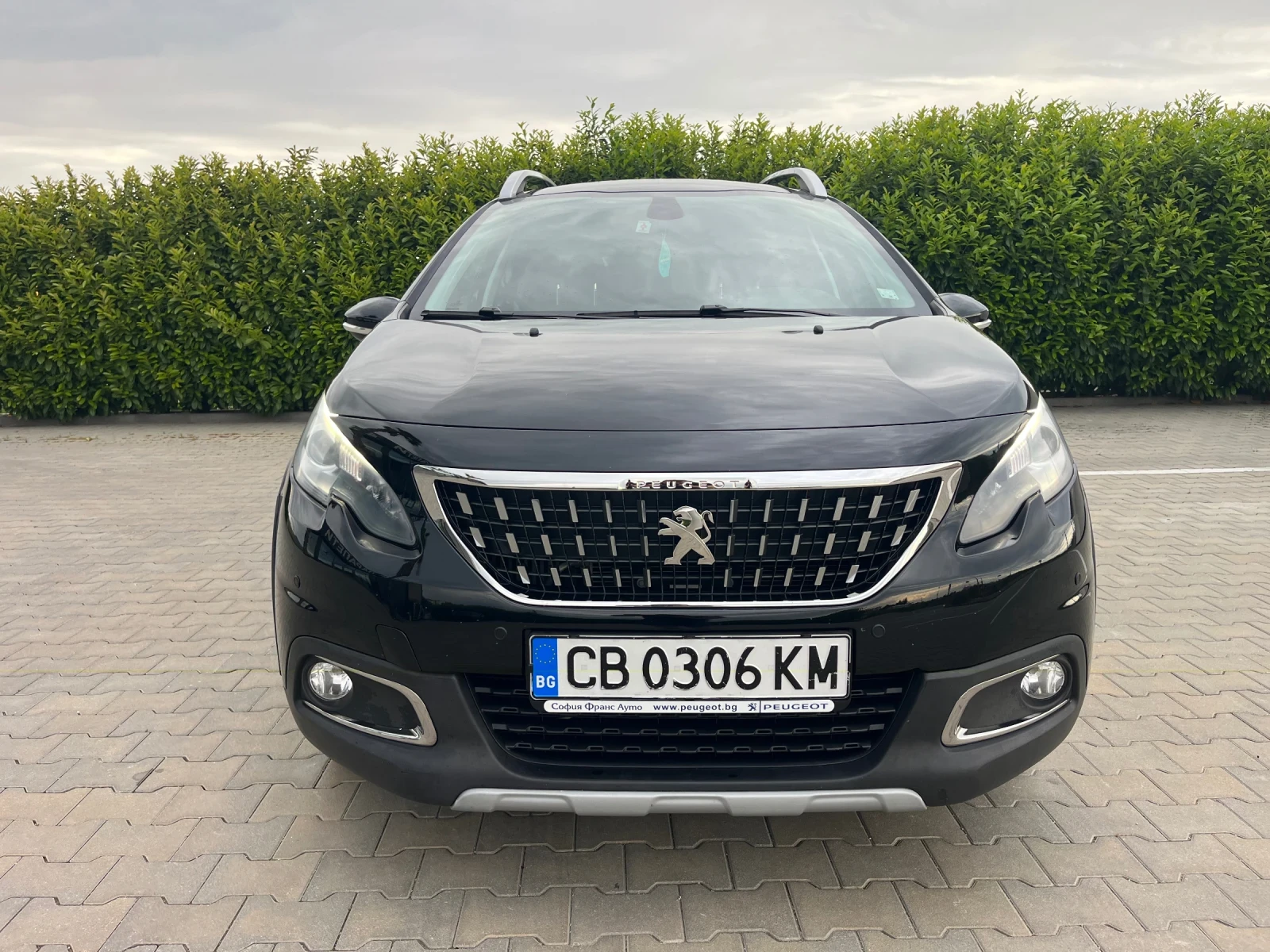 Peugeot 2008 1.2 PureTech, снимка 3 - Автомобили и джипове - 56338818