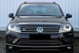 VW Touareg 3.0TDI/R-LINE/4-MOTION/KAMERA 360/DISTRONIC/PANO, снимка 2