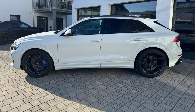 Audi RSQ8 PERFORMANCE* CERAMIC* B&O* PANO* 360 CAM* HEAD-UP*, снимка 7 - Автомобили и джипове - 49301409