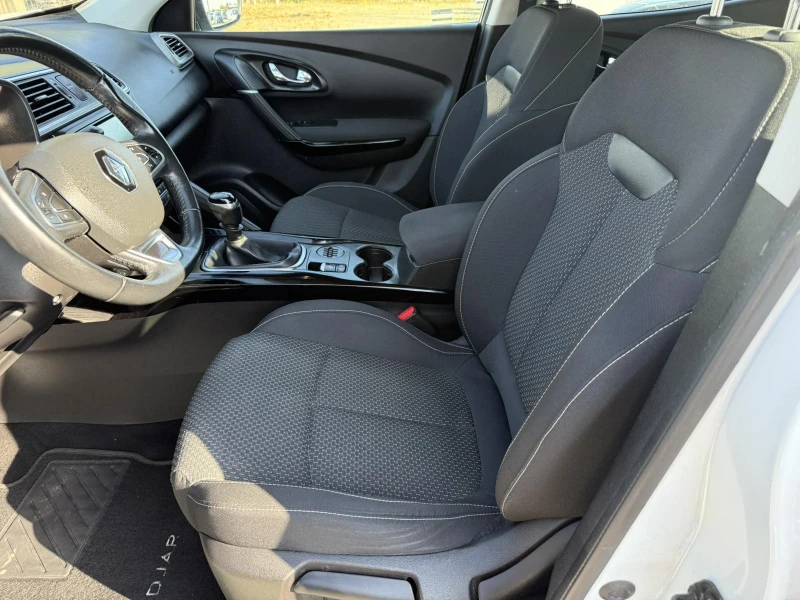 Renault Kadjar, снимка 10 - Автомобили и джипове - 51444827