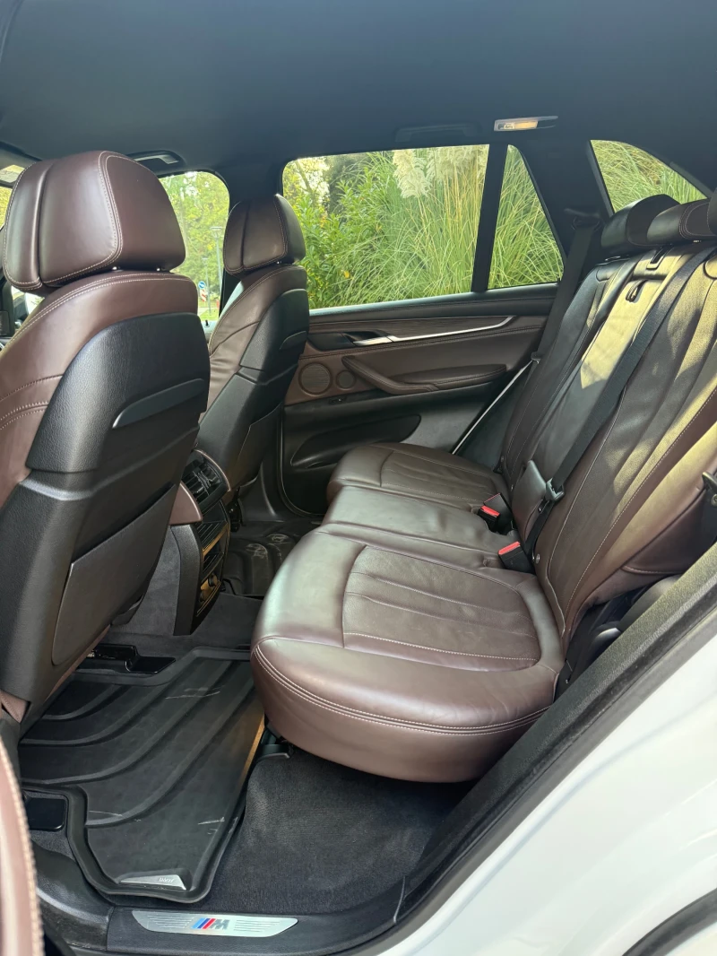 BMW X5 Закупена от българско представителство на марката, снимка 8 - Автомобили и джипове - 52526050