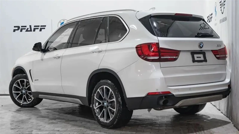 BMW X5 * 35i* АВТО КРЕДИТ* ЦЕНА ДО БГ * Сервизна история , снимка 4 - Автомобили и джипове - 53496982