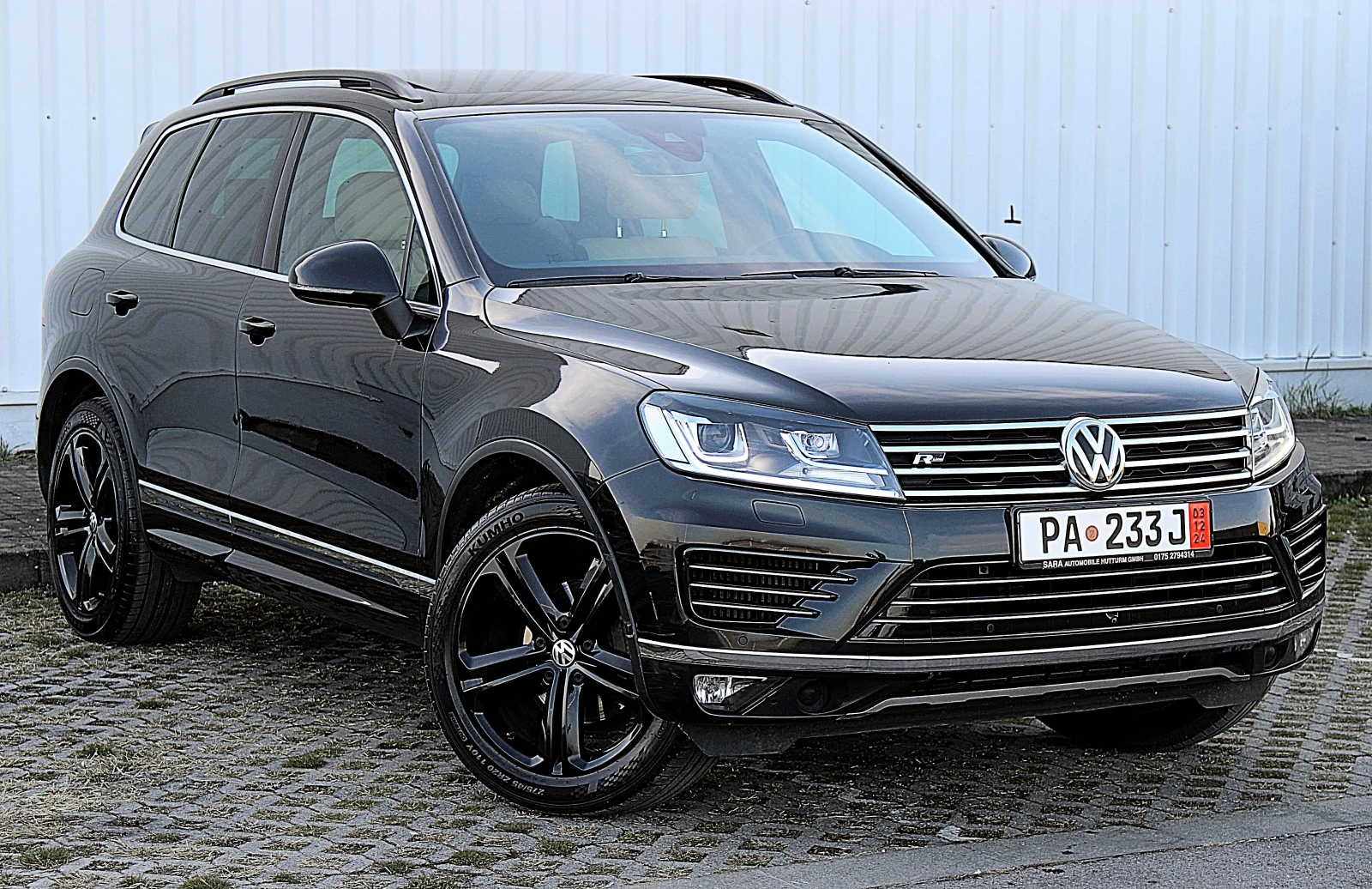 VW Touareg 3.0TDI/R-LINE/4-MOTION/KAMERA 360/DISTRONIC/PANO - изображение 3