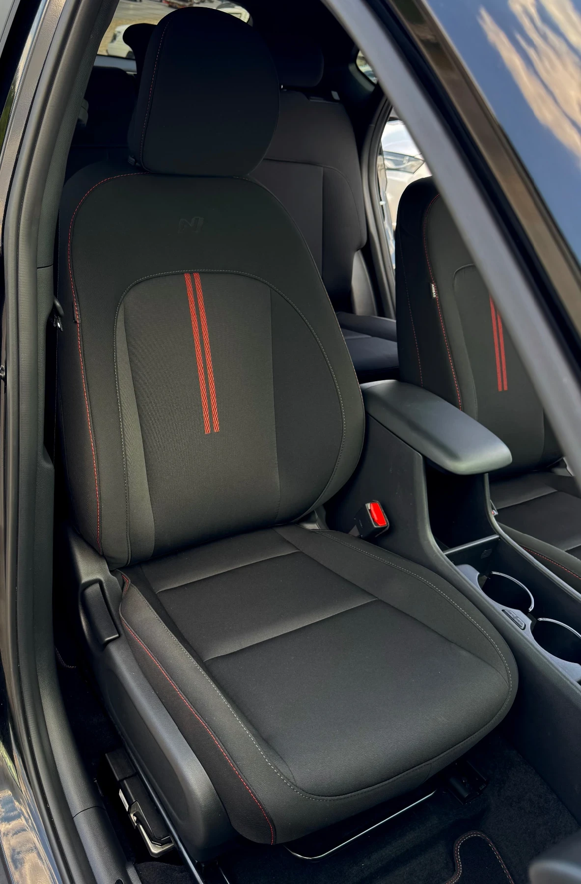 Hyundai Kona 1.6HEV 141kc N Line  ЕВРОПЕЙСКИ / ГАРАНЦИЯ ДО 2029 - изображение 10