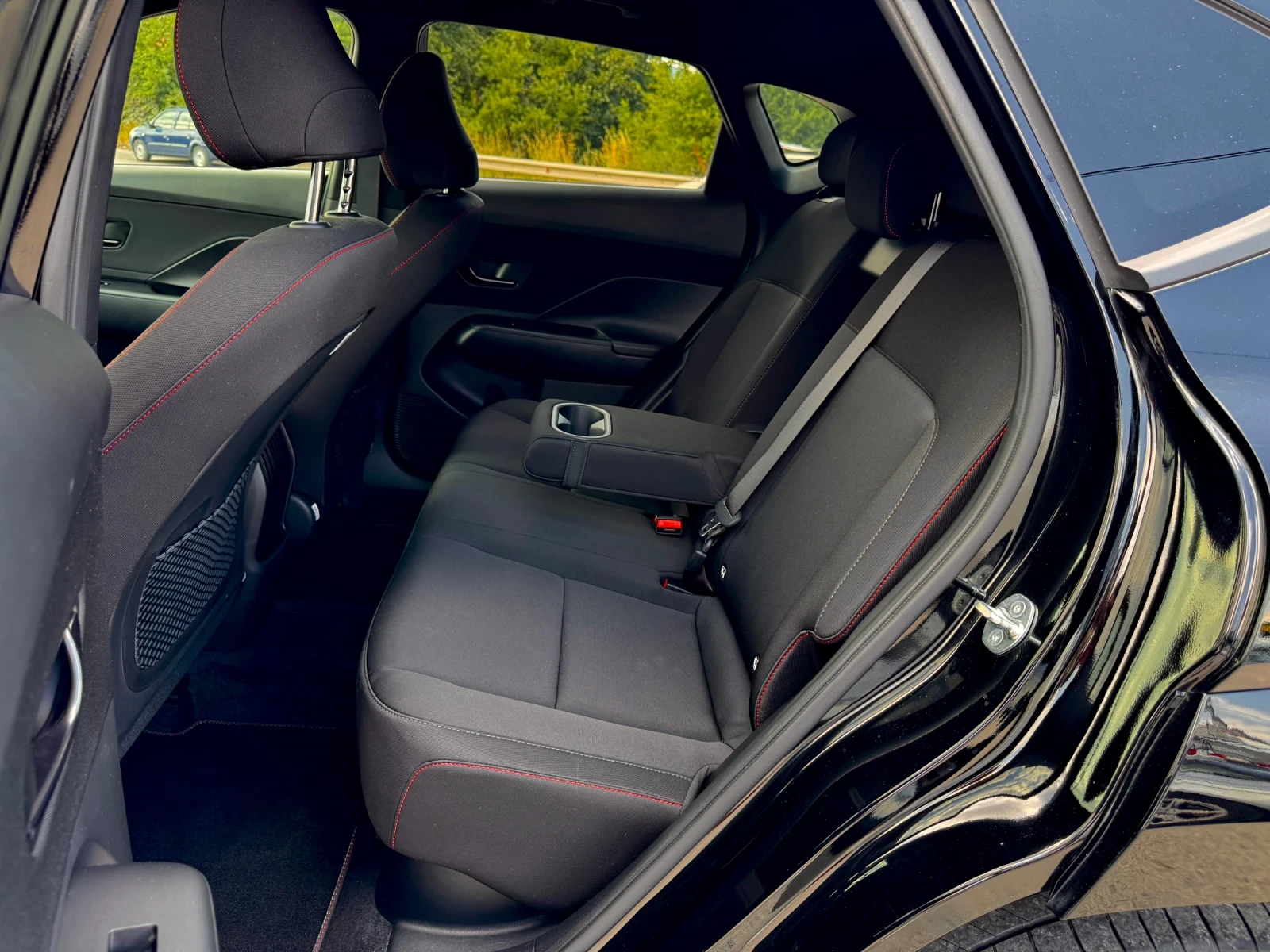 Hyundai Kona 1.6HEV 141kc N Line   /   2029 | Mobile.bg   12