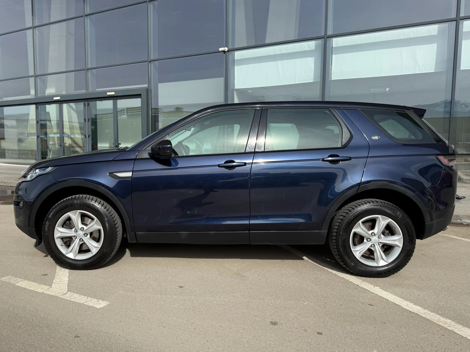Land Rover Discovery Sport 6 МЕСЕЦА ГАРАНЦИЯ/2.0D 150к.с Автоматик - изображение 2