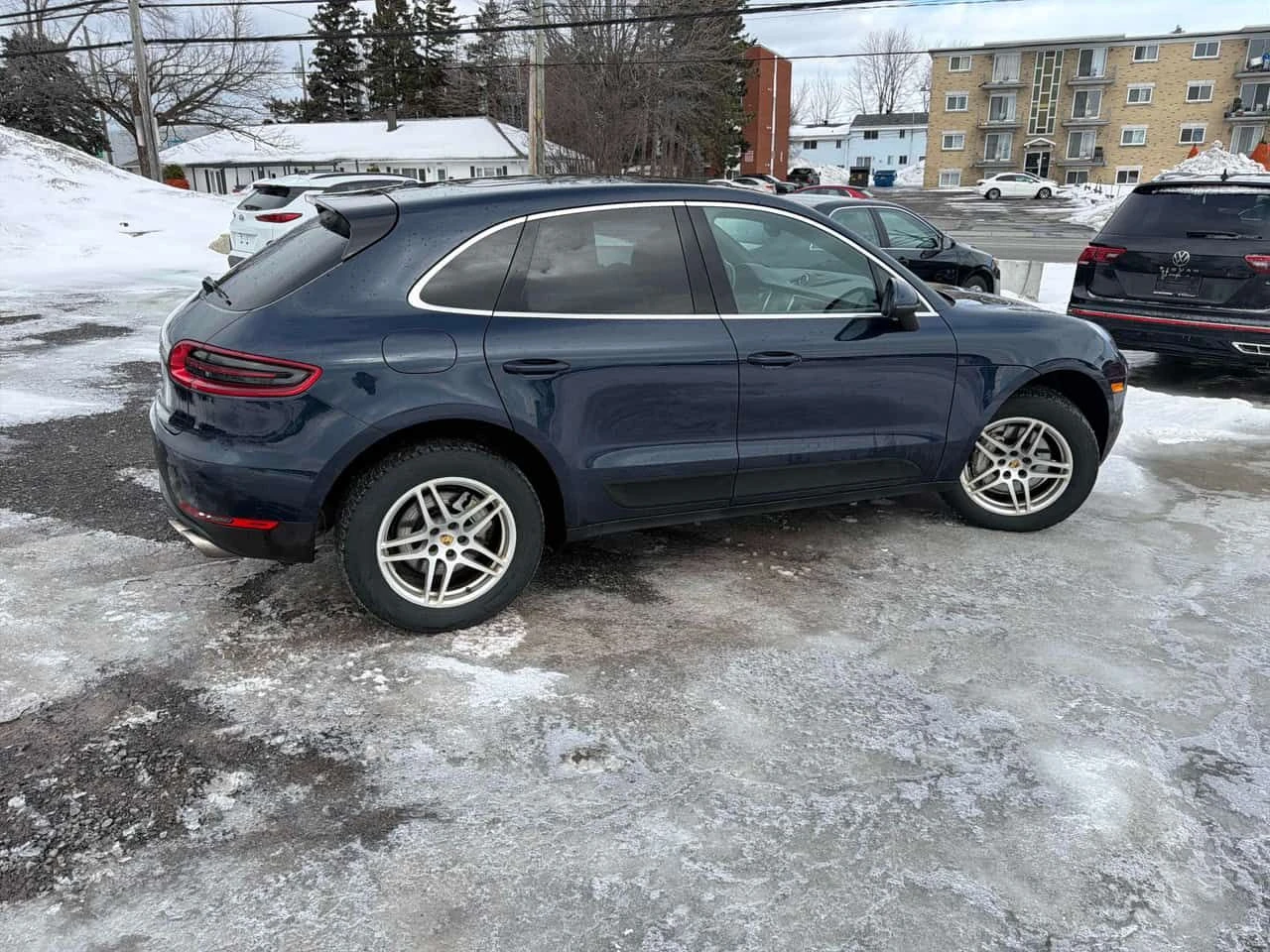 Porsche Macan * S * CARFAX * PANO * KEYLESS * ОБДУХВАНЕ, снимка 3 - Автомобили и джипове - 53880153