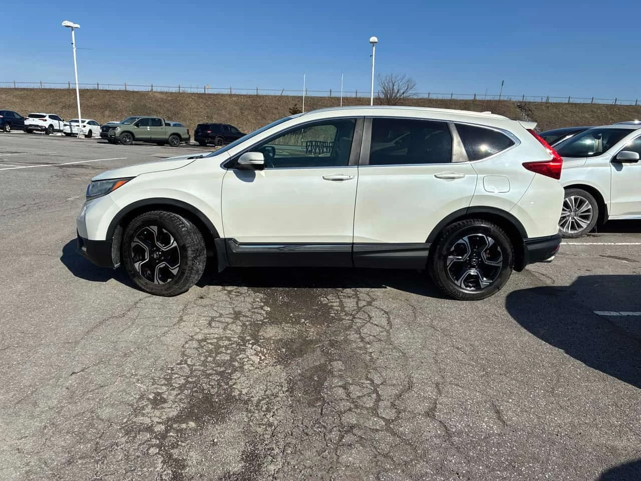 Honda Cr-v * Touring * CARFAX * ОТ ПРЕДСТАВИТЕЛСТВО НА HONDA*, снимка 2 - Автомобили и джипове - 54146937