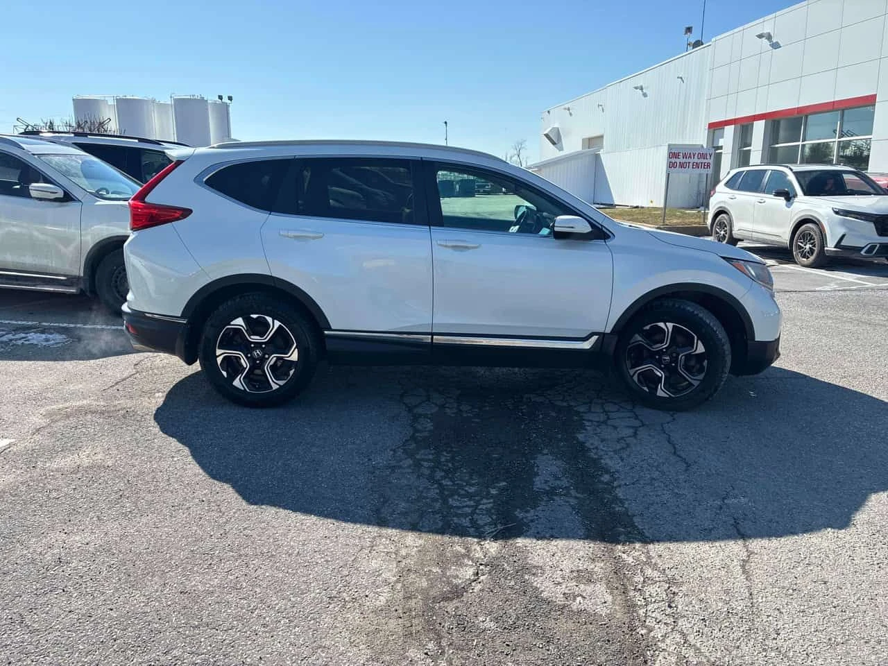 Honda Cr-v * Touring * CARFAX * ОТ ПРЕДСТАВИТЕЛСТВО НА HONDA*, снимка 3 - Автомобили и джипове - 54146937