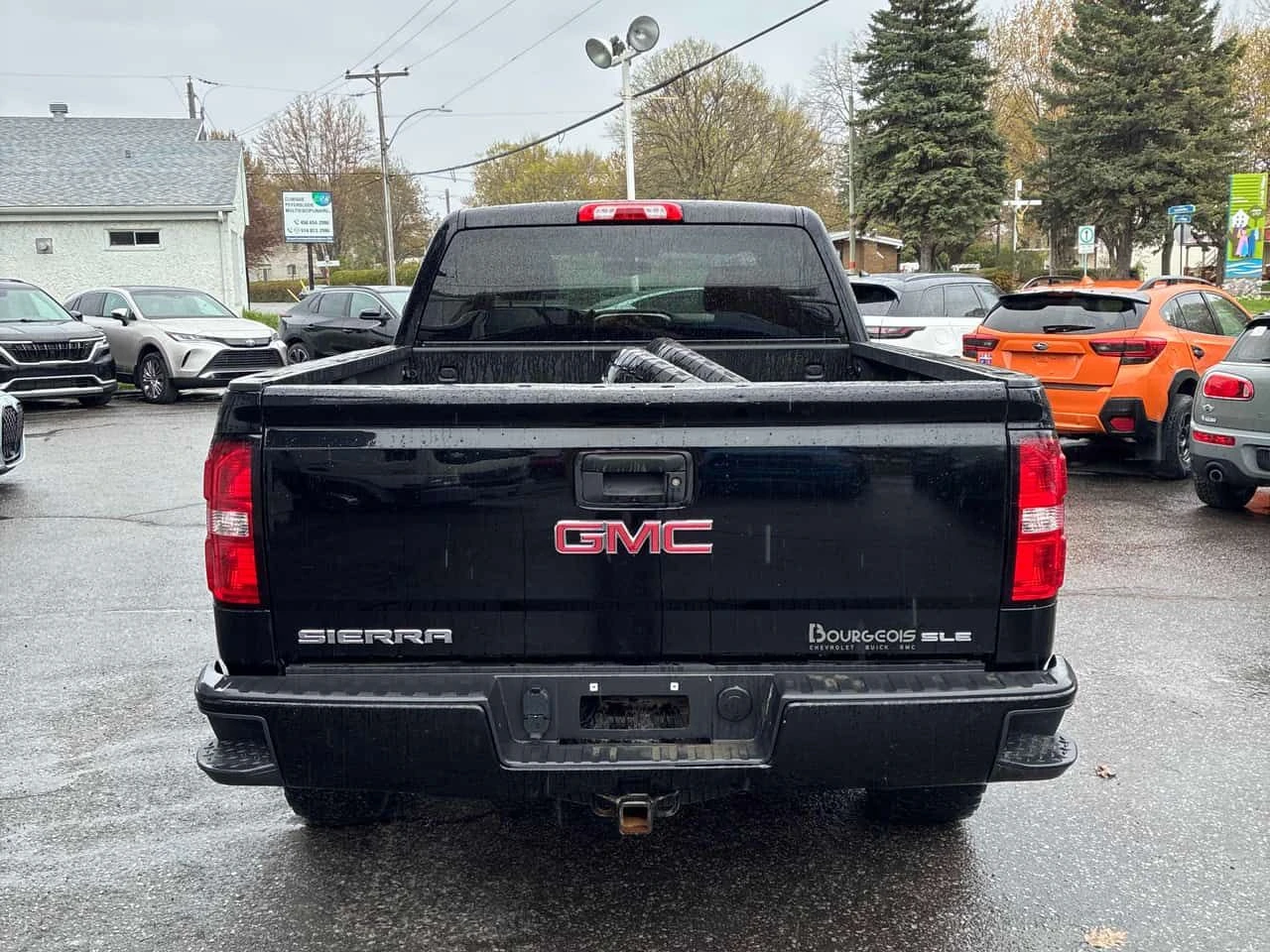 Gmc Sierra * SLE * ЛИЦЕНЗИРАН ДИЛЪР * КОМПЛЕКТ ГУМИ, снимка 4 - Автомобили и джипове - 54711030