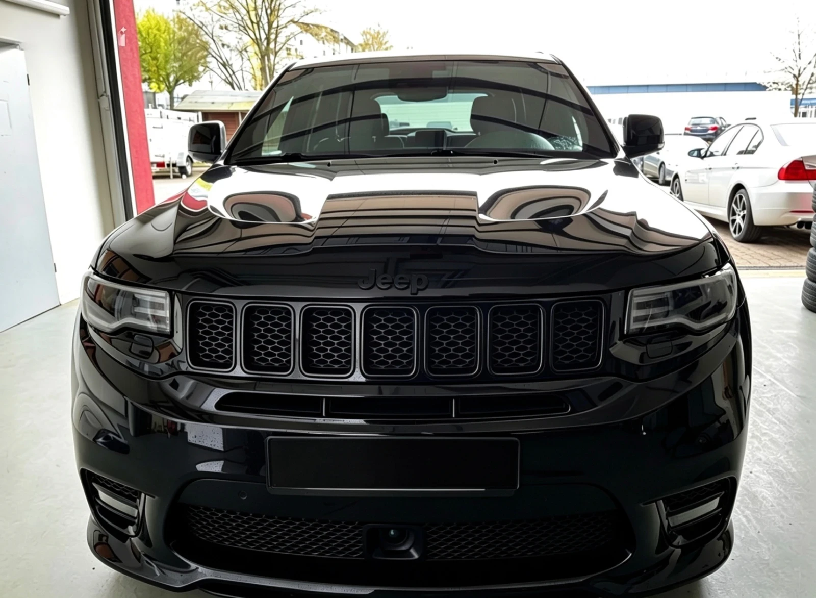 Jeep Grand cherokee 6.4 SRT/Facelift/Очакван внос, снимка 1 - Автомобили и джипове - 54824899