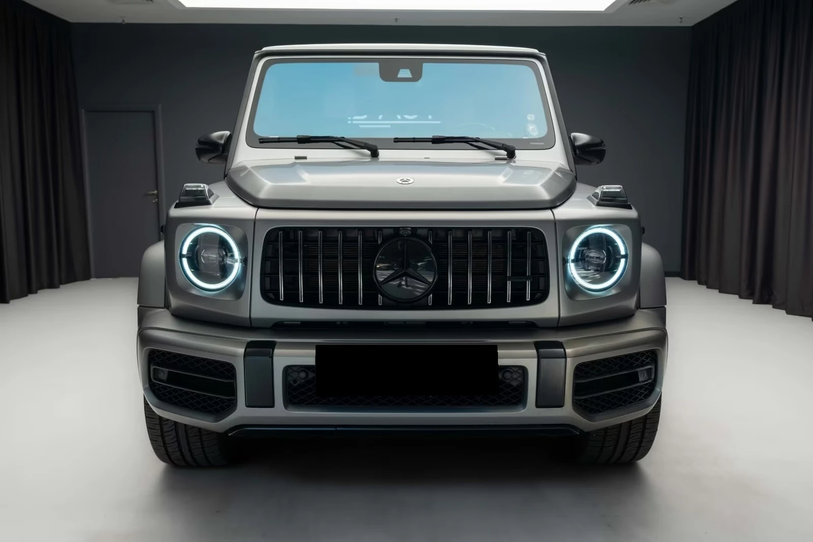 Mercedes-Benz G 63 AMG FACELIFT / 4 MATIC / NIGHT / 360 / MULTIBEAM/ BURM, снимка 2 - Автомобили и джипове - 55187396
