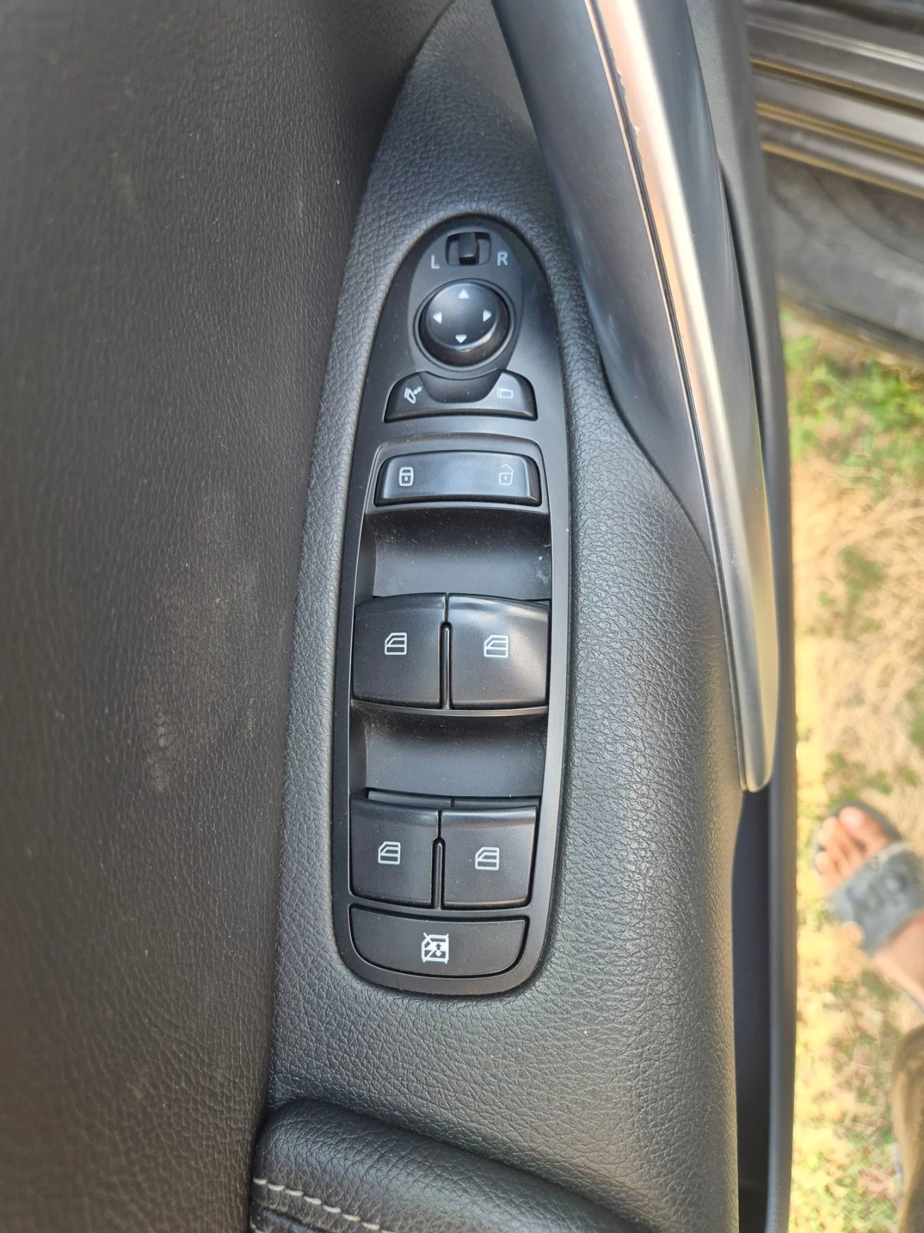 Mercedes-Benz X-Klasse 3.5CDI V6, снимка 11 - Автомобили и джипове - 55904498