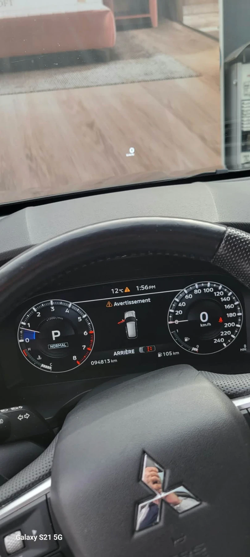 Mitsubishi Outlander, снимка 8 - Автомобили и джипове - 56644530