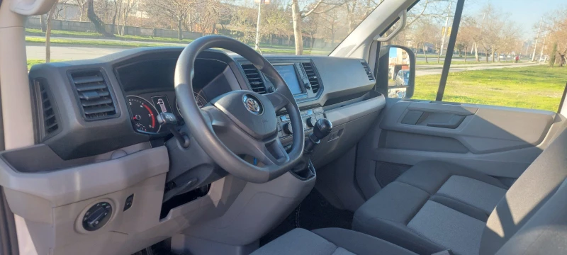 VW Crafter 2.0 tdi клима двойна гума Б категория, снимка 16 - Бусове и автобуси - 51682436