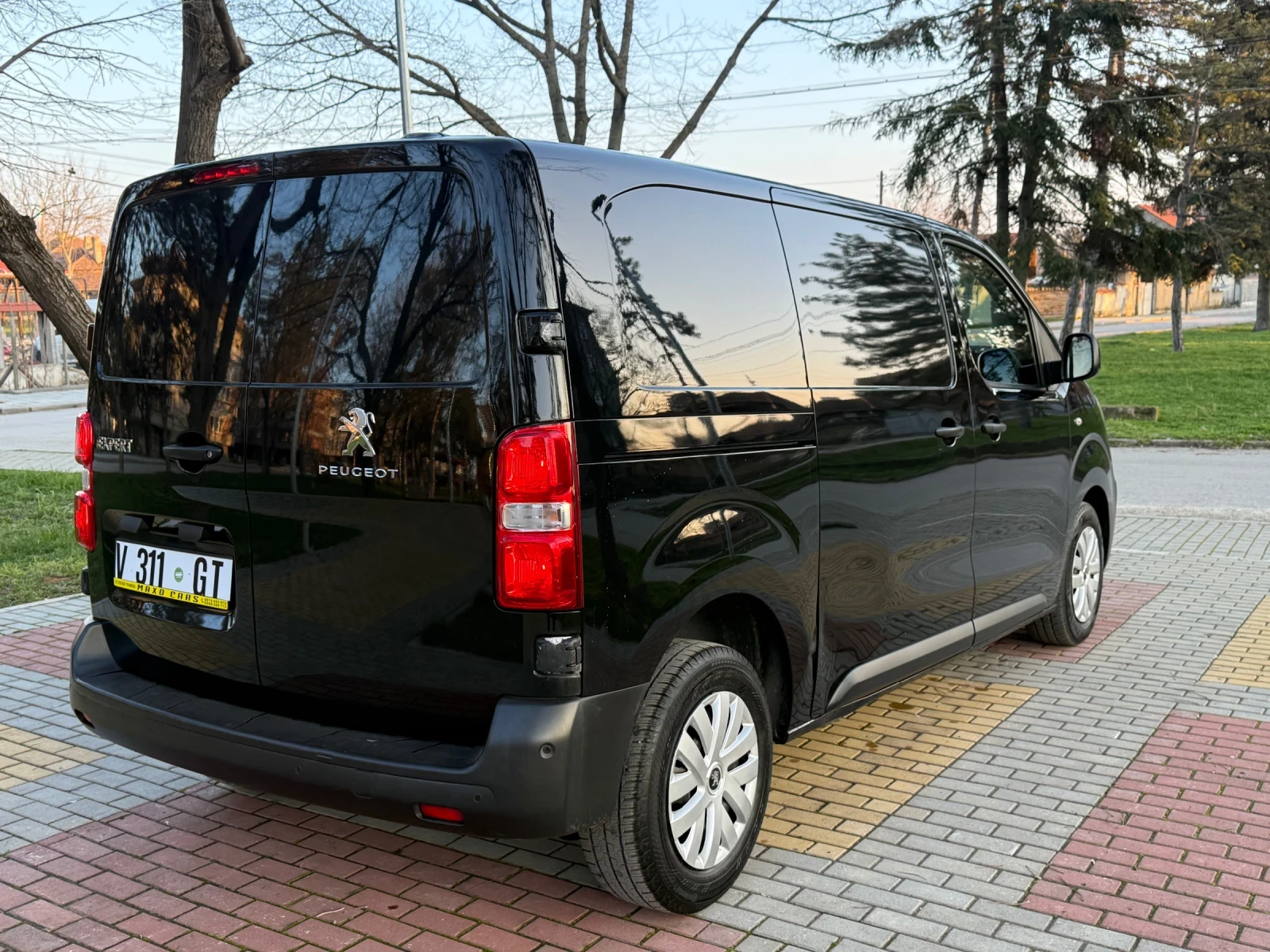 Peugeot Expert 2.0BlueHDI Premium Pack - изображение 7