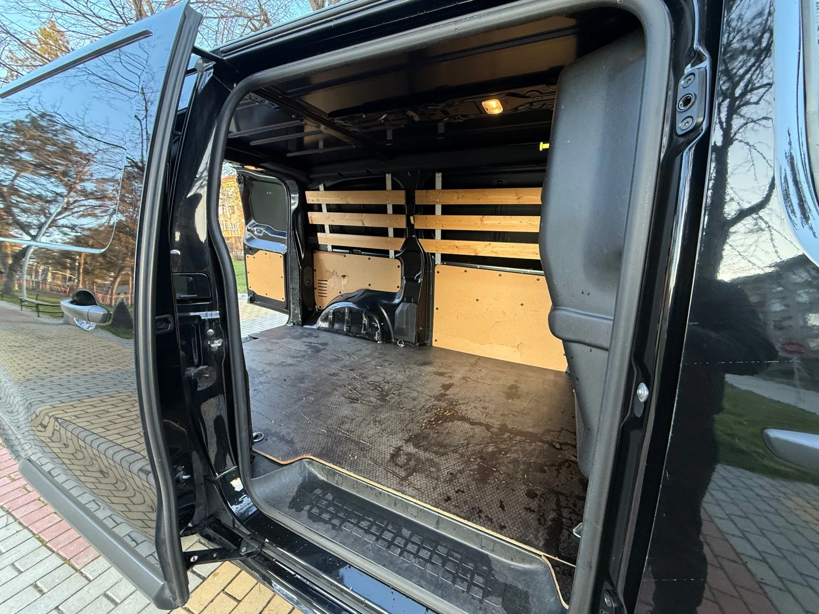 Peugeot Expert 2.0BlueHDI Premium Pack - изображение 9