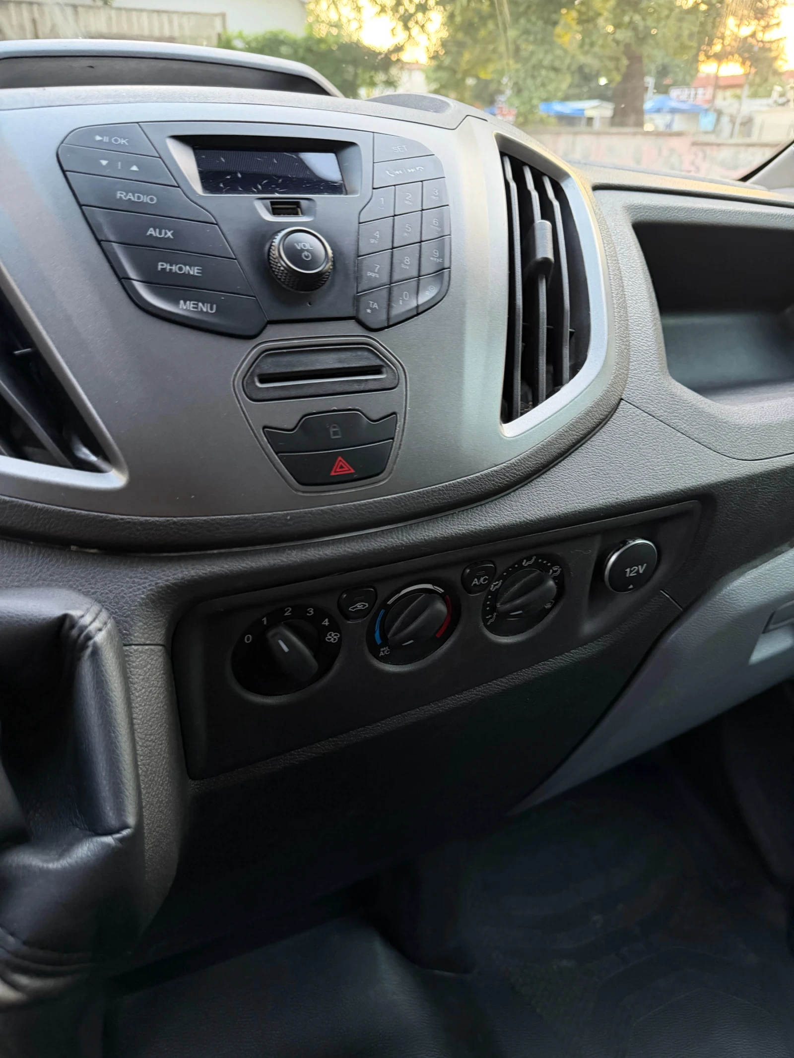 Ford Transit 2.2 TDCI, снимка 10 - Бусове и автобуси - 55496583