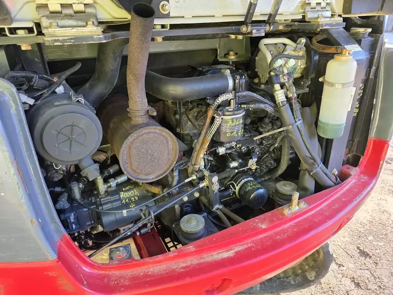 Багер Takeuchi TB 235, снимка 12 - Индустриална техника - 54550084