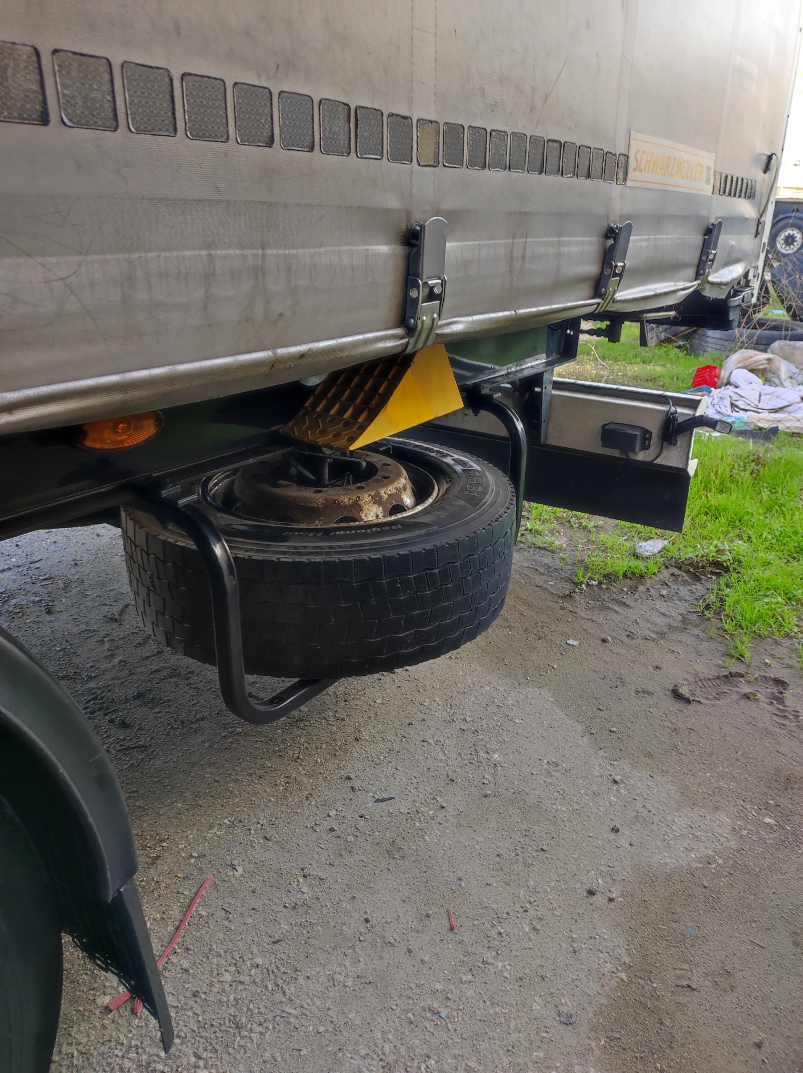  Schwarzmuller   | Mobile.bg   11