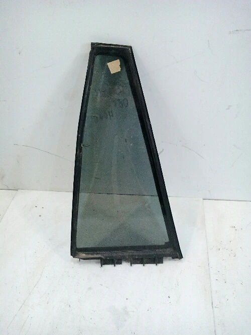 Стъкло задно ляво малко Тойота Рав4