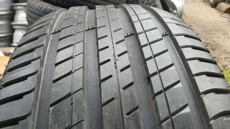 Гуми Летни 275/40R20, снимка 3 - Гуми и джанти - 29272858