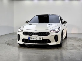 Kia Stinger * 3.3 TURBO* AWD* KEYLESS* Camera* ПОДГРЕВ* , снимка 2