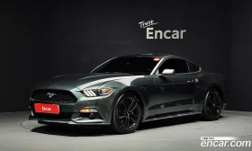 Ford Mustang Coupe