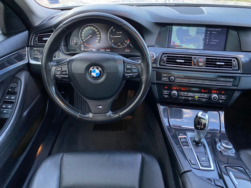 BMW 520 184кс ПАНОРАМА, KEYLESS-GO, НАПЪЛНО ОБСЛУЖЕНА, снимка 9 - Автомобили и джипове - 46477174